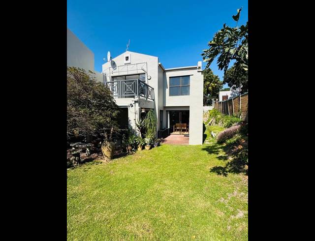 3 BEDROOM TOWNHOUSE FOR SALE IN HOUT BAY CENTRAL